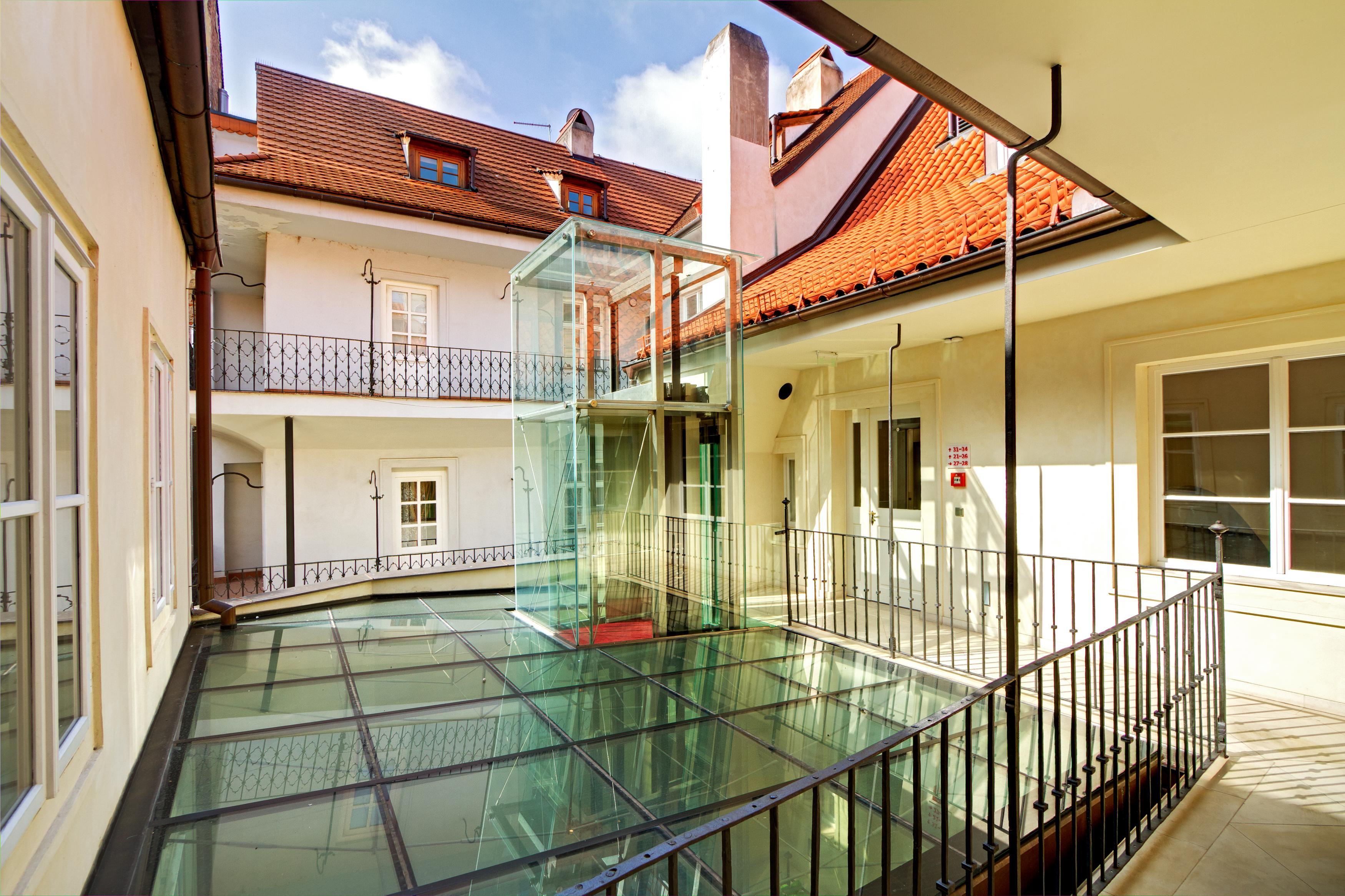 Three Storks Hotel Prague Exterior photo The courtyard of the museum
