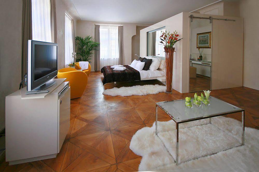 Three Storks Hotel Prague Exterior photo A studio apartment